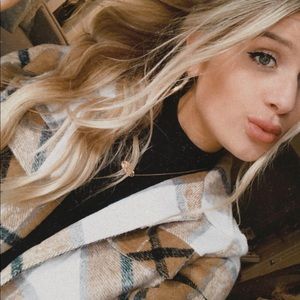 Meet your Posher, Mckenna